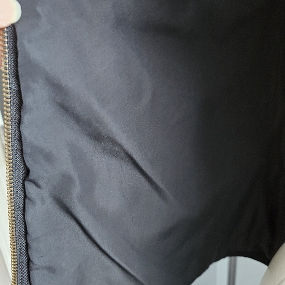 J Crew Womens Excursion Herringbone Printed Quilted Puffer Zip Front Vest Sz XXS - Picture 7 of 11